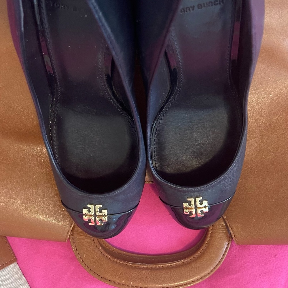 Tory Burch Black Heels with Elegant Design